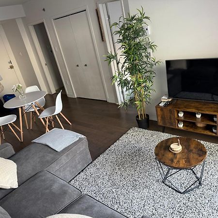 Condo In The Heart Of Downtown 몬트리올 외부 사진
