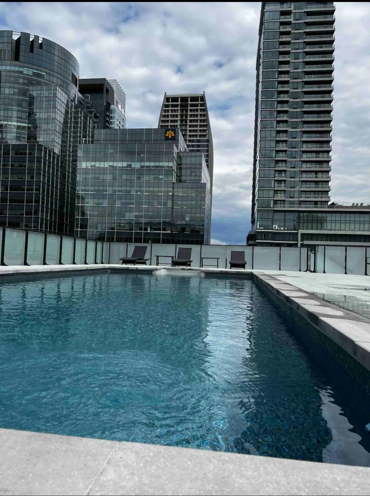 Condo In The Heart Of Downtown 몬트리올 외부 사진