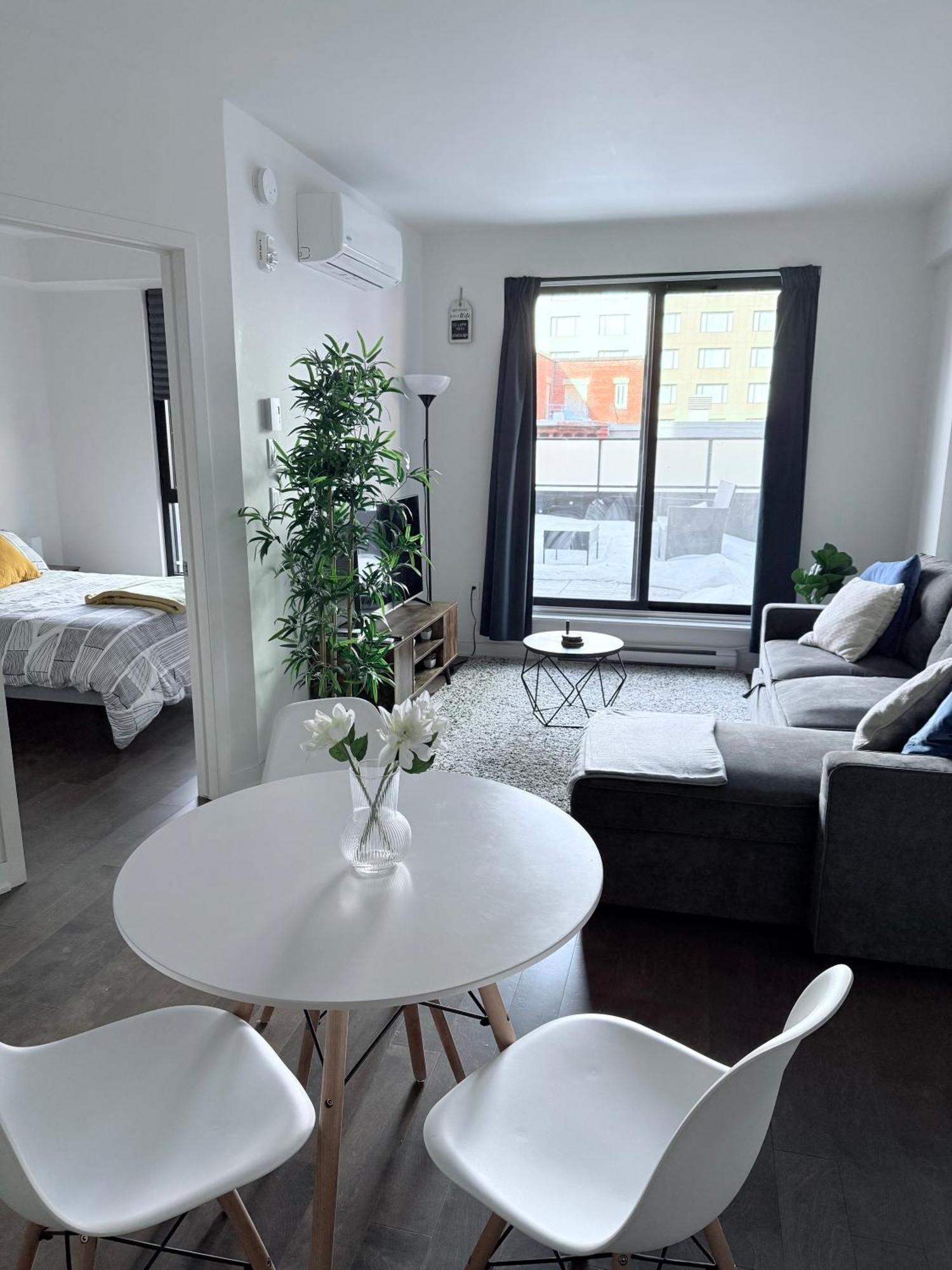 Condo In The Heart Of Downtown 몬트리올 외부 사진